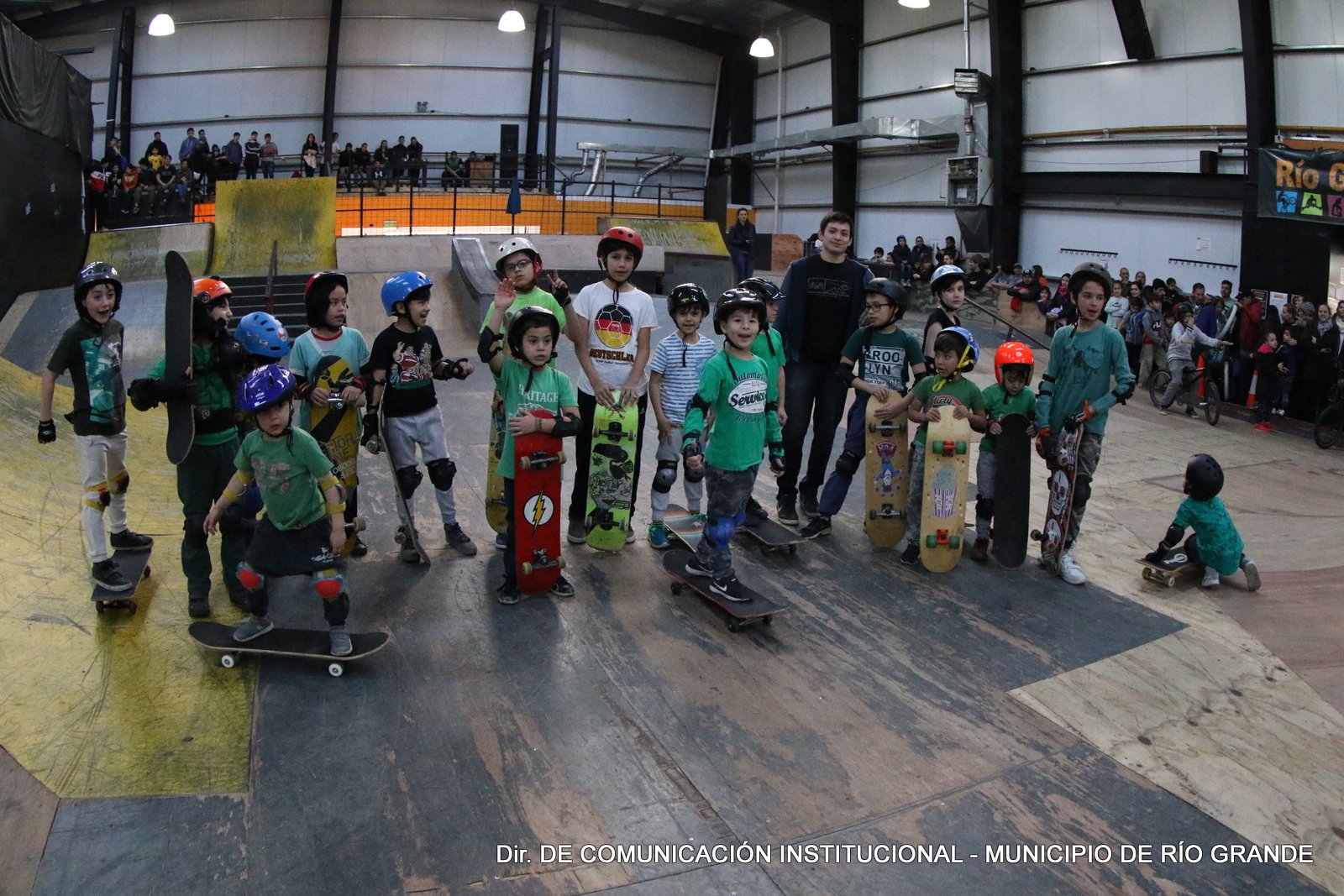 Skate (2)