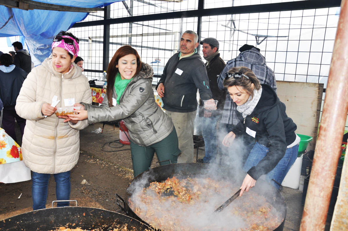 Vecinos Cocinaron Para Más De 500 Invitados