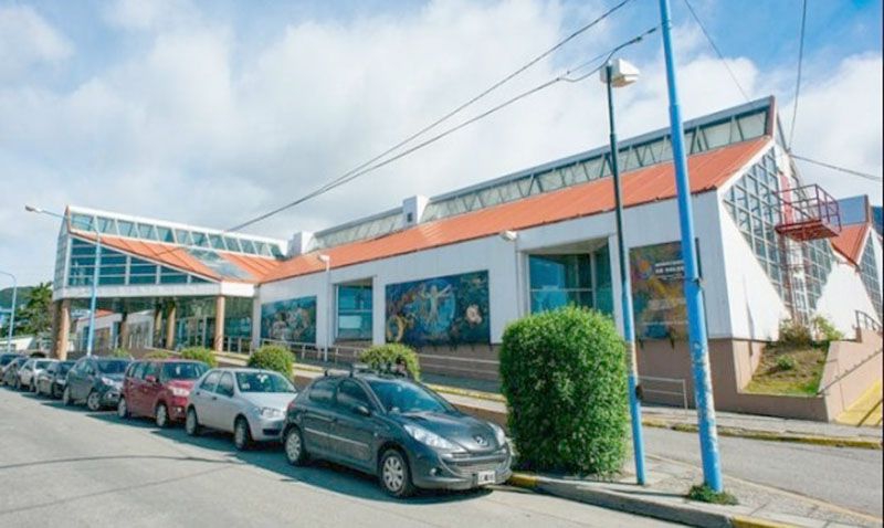 2019101510541274a272bf0fd39d7ff204cfe940fdbc21 Med