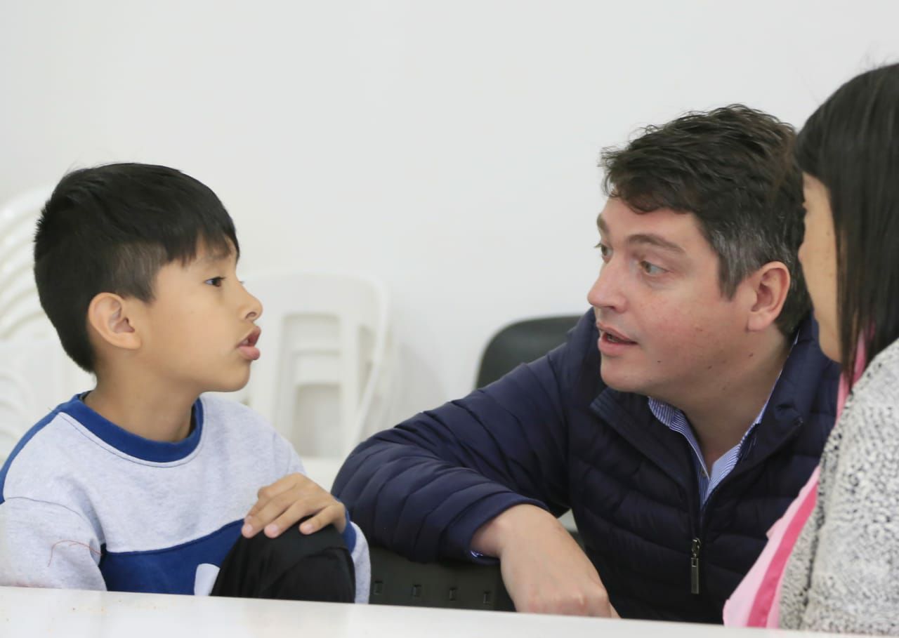 Martin Perez Y Niño