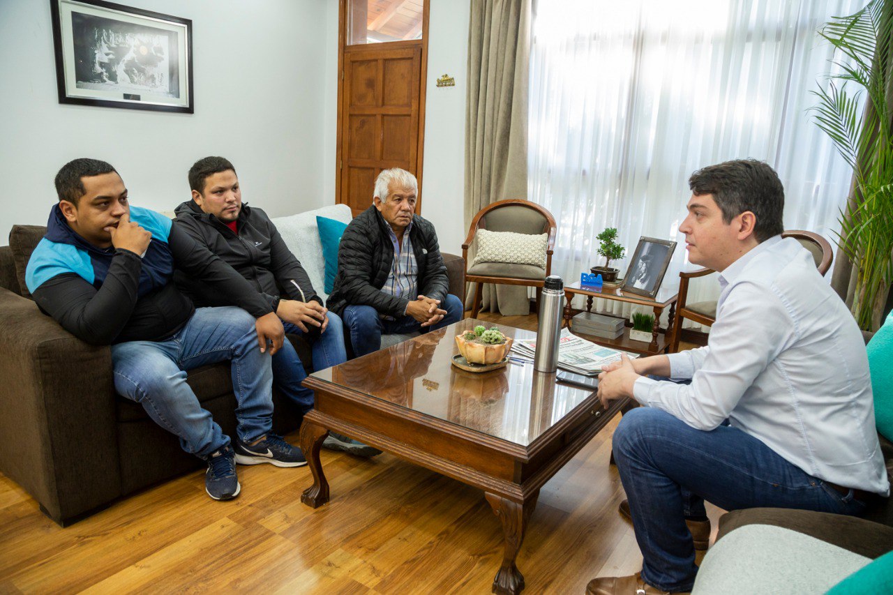 Photo5102719420698044575