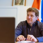 Melella En Coferencia