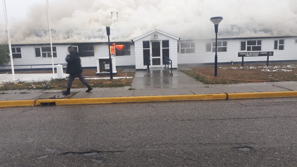 483b79d9 1eb1 4c88 B37b E2e3c27a3e17