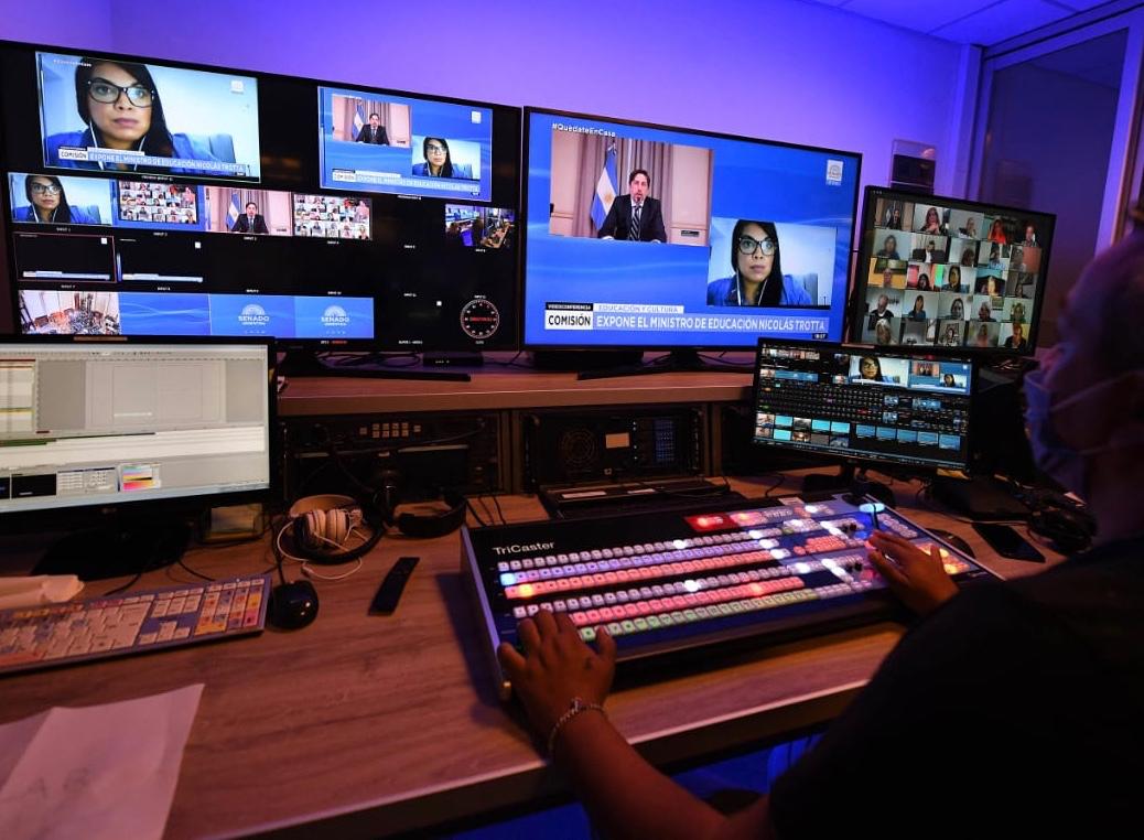 Duré Destacó El Informe Presentado Por El Ministro De Educación En El Senado