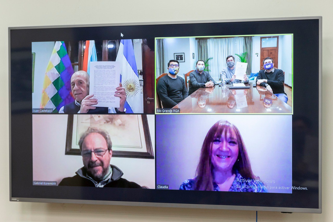 6eb0b1d2 9cbd 4a3a 8b63 44c89143b932