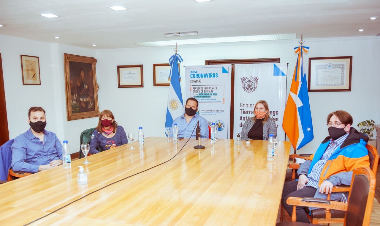 Photo5150322862521952646