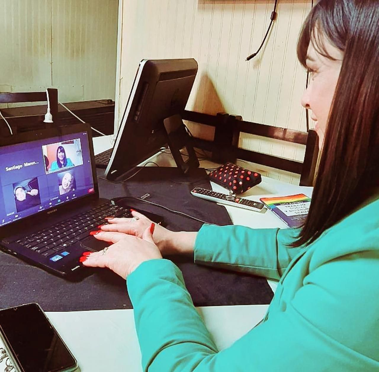 Photo5163594685128747158