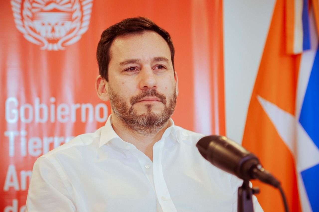 Secretario Diego Carol