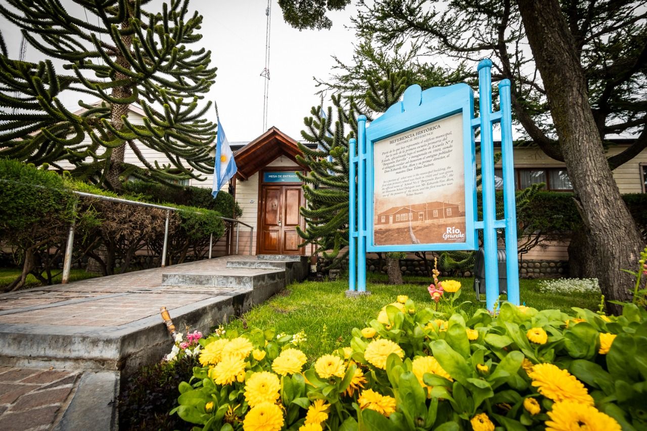 827b768a Cdca 4bec A795 3c989abc11ad