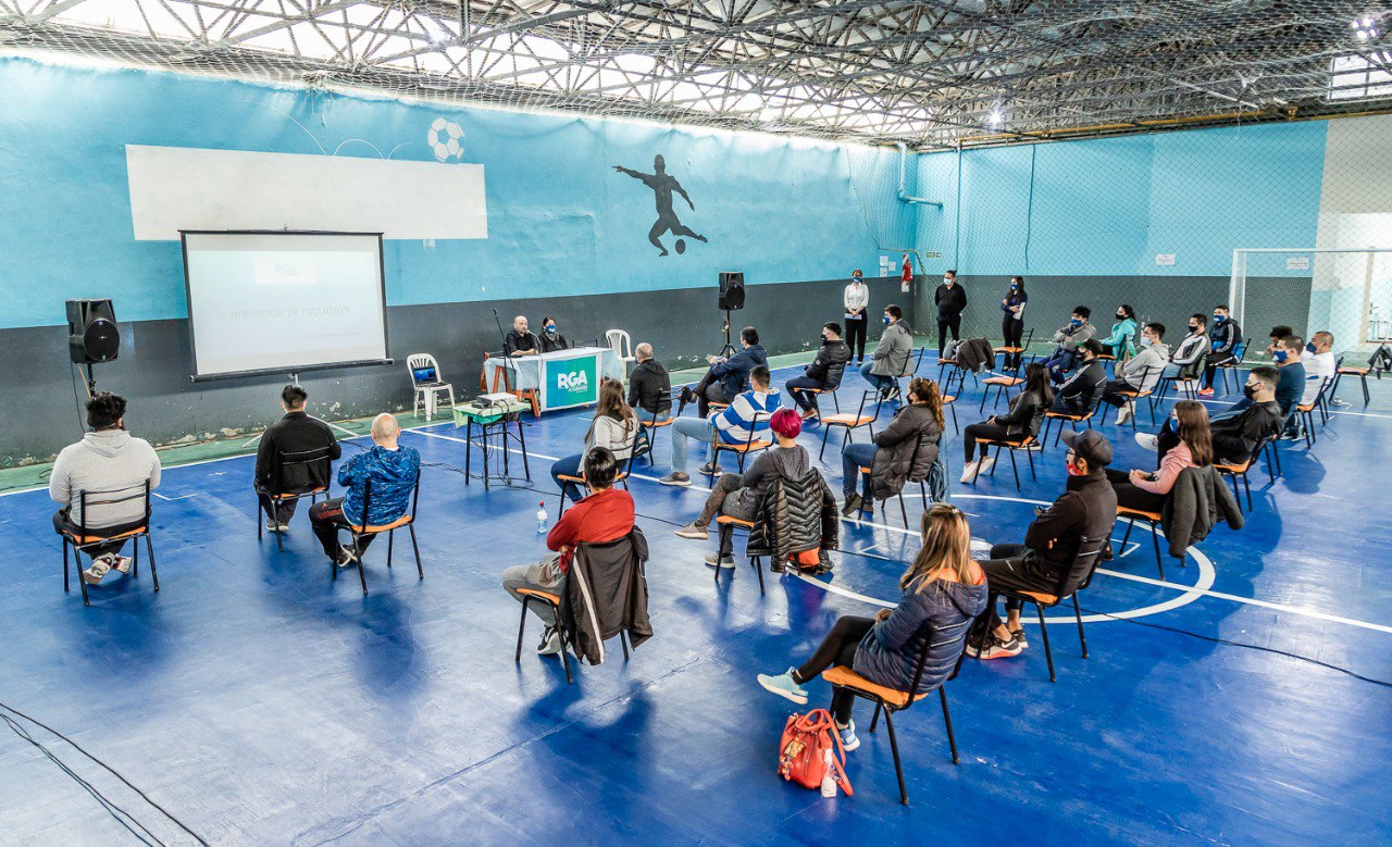 5b4e7f04 2762 43b6 B95f 455f00304f12