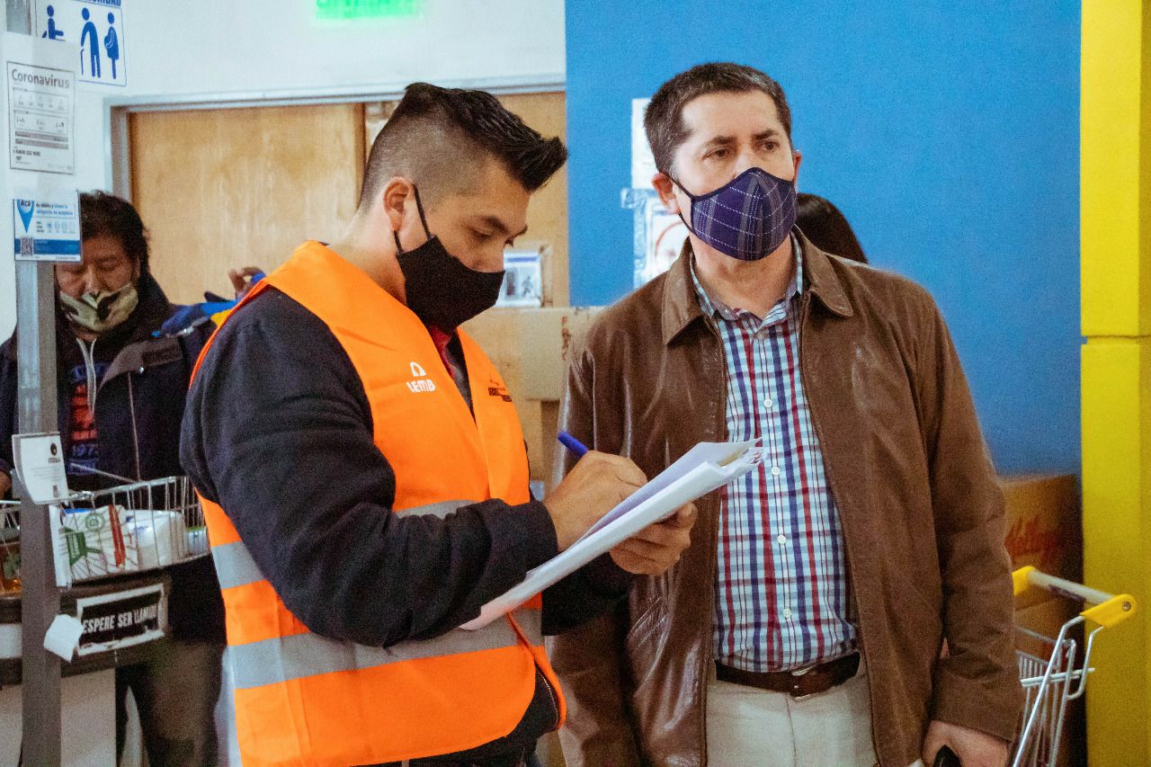 Photo5125125766865070369