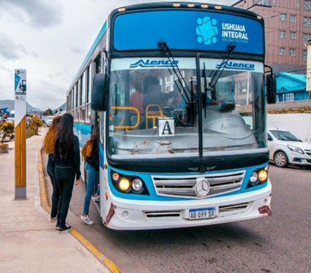 Photo5148053131219806445