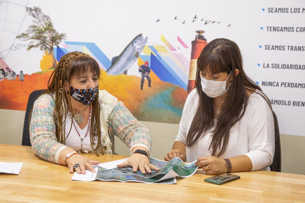 photo4992537042651031719