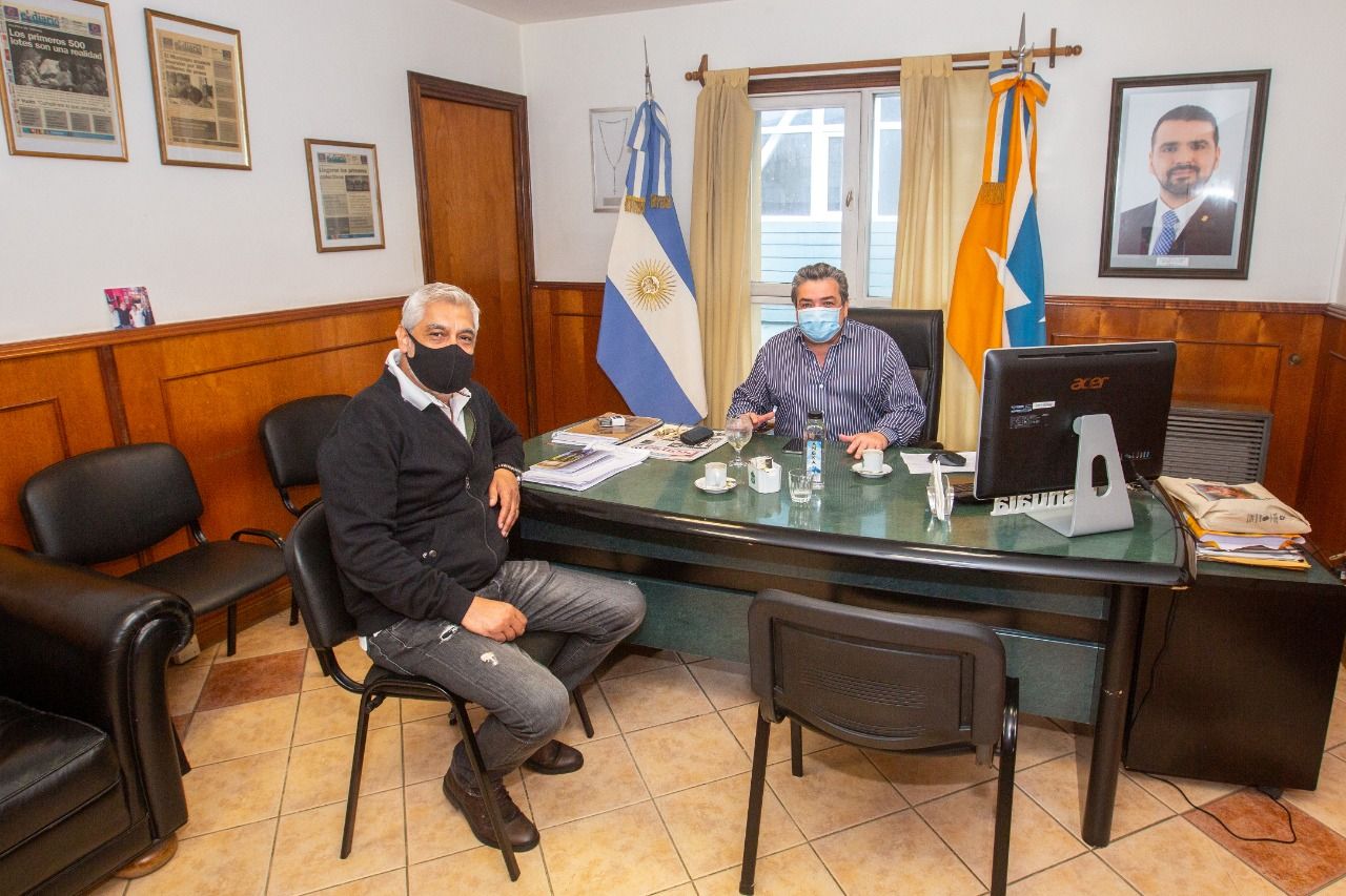 photo5003906680077003166