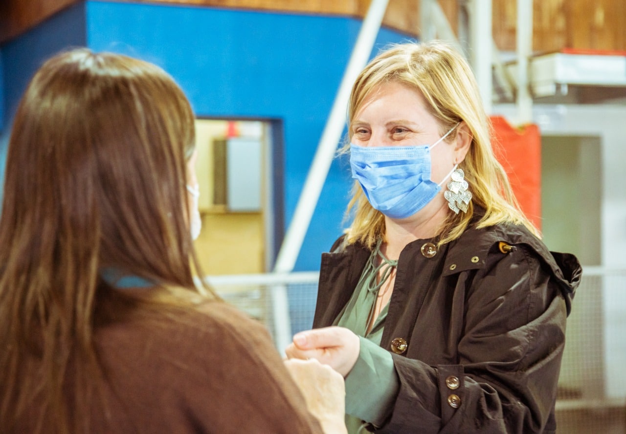 photo5152650481393314353