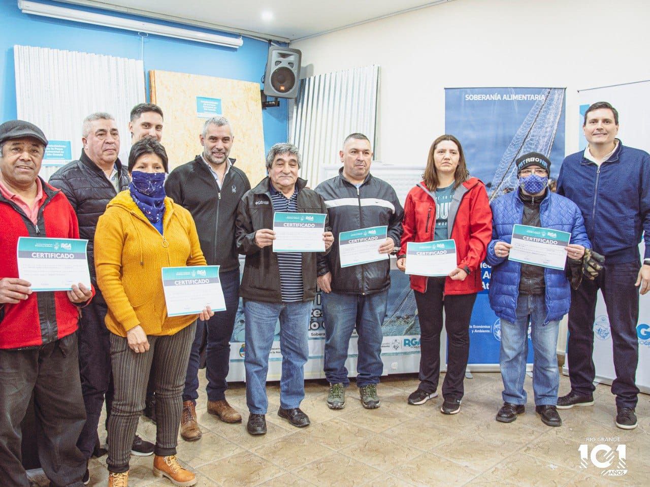 photo 5089370202780576520 y