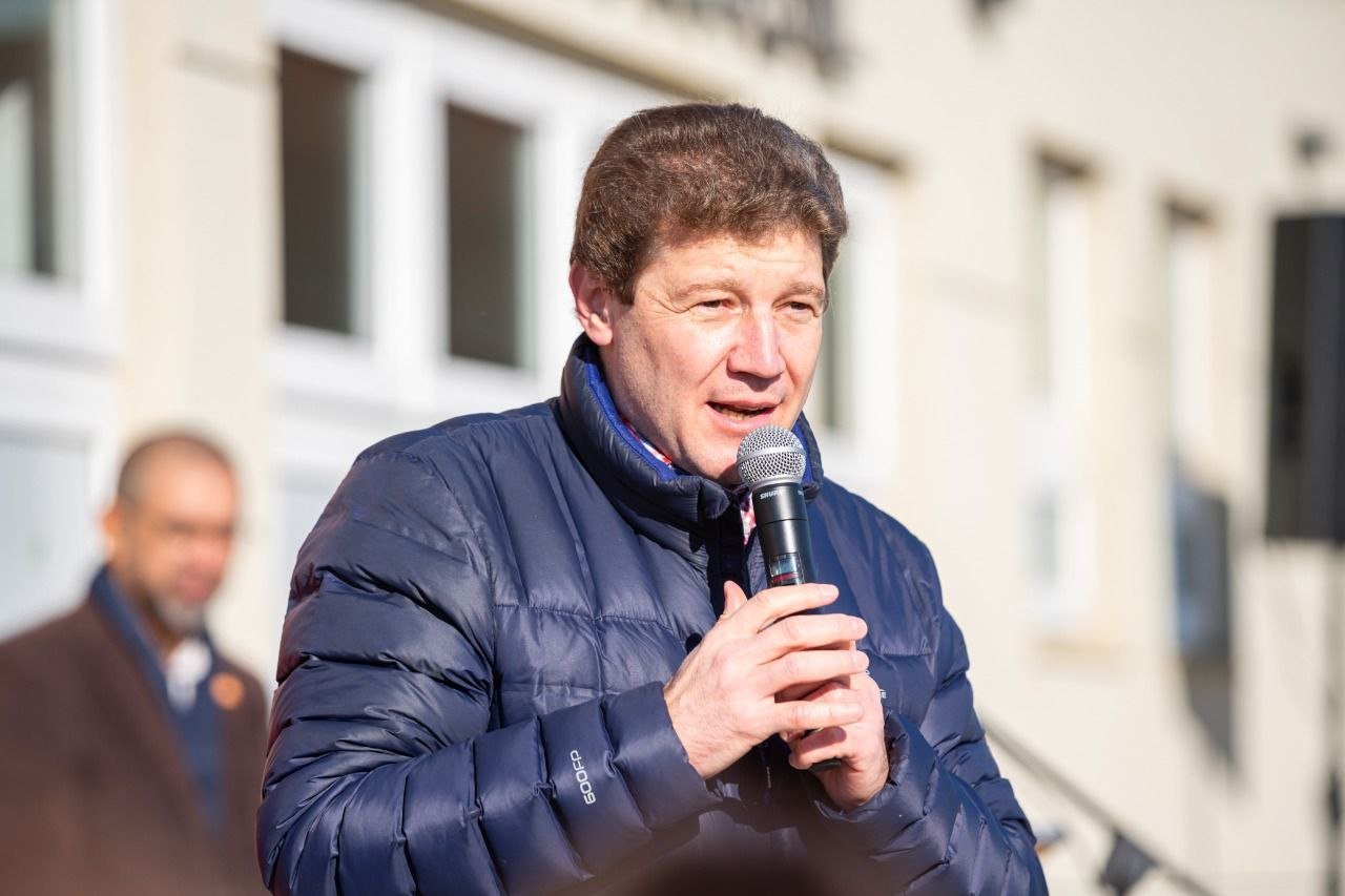 el gobernador melella