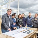 photo5157066326248893129