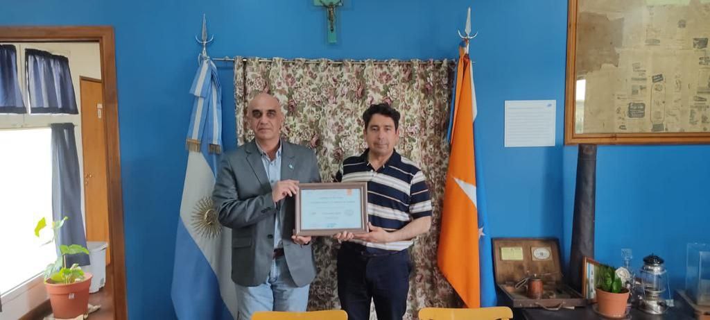 photo 5125477859694062149 y