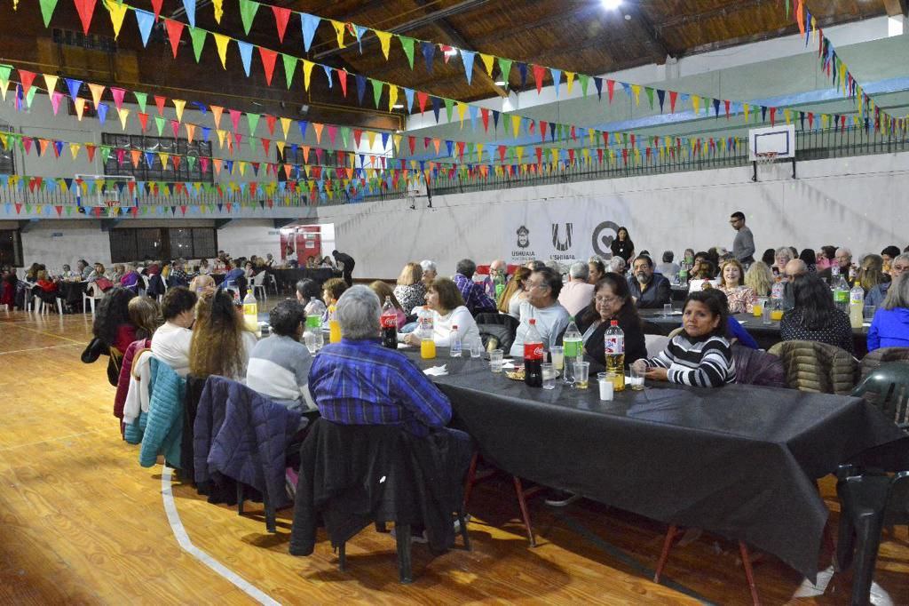 encuentro adultos mayores ushuaia