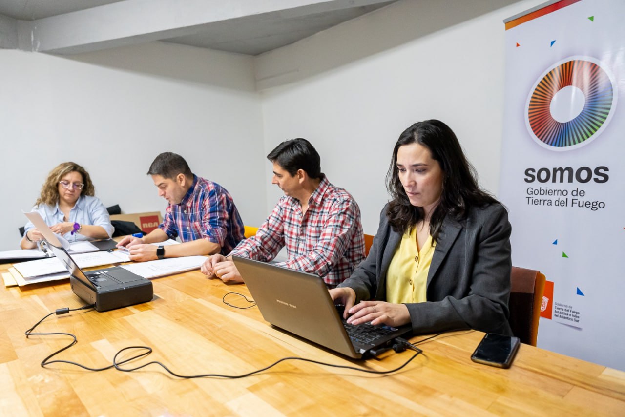 licitación subsecretaría de género