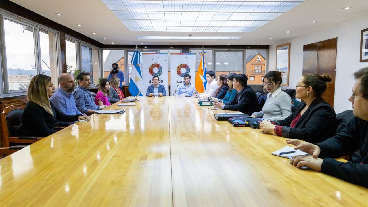 reunión gobierno municipios impuestos inmobiliarios