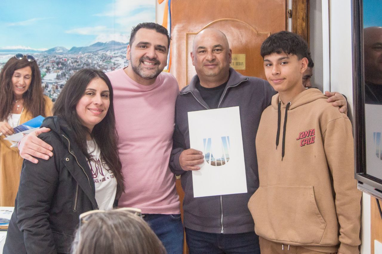 vuoto entrega títulos de propiedad