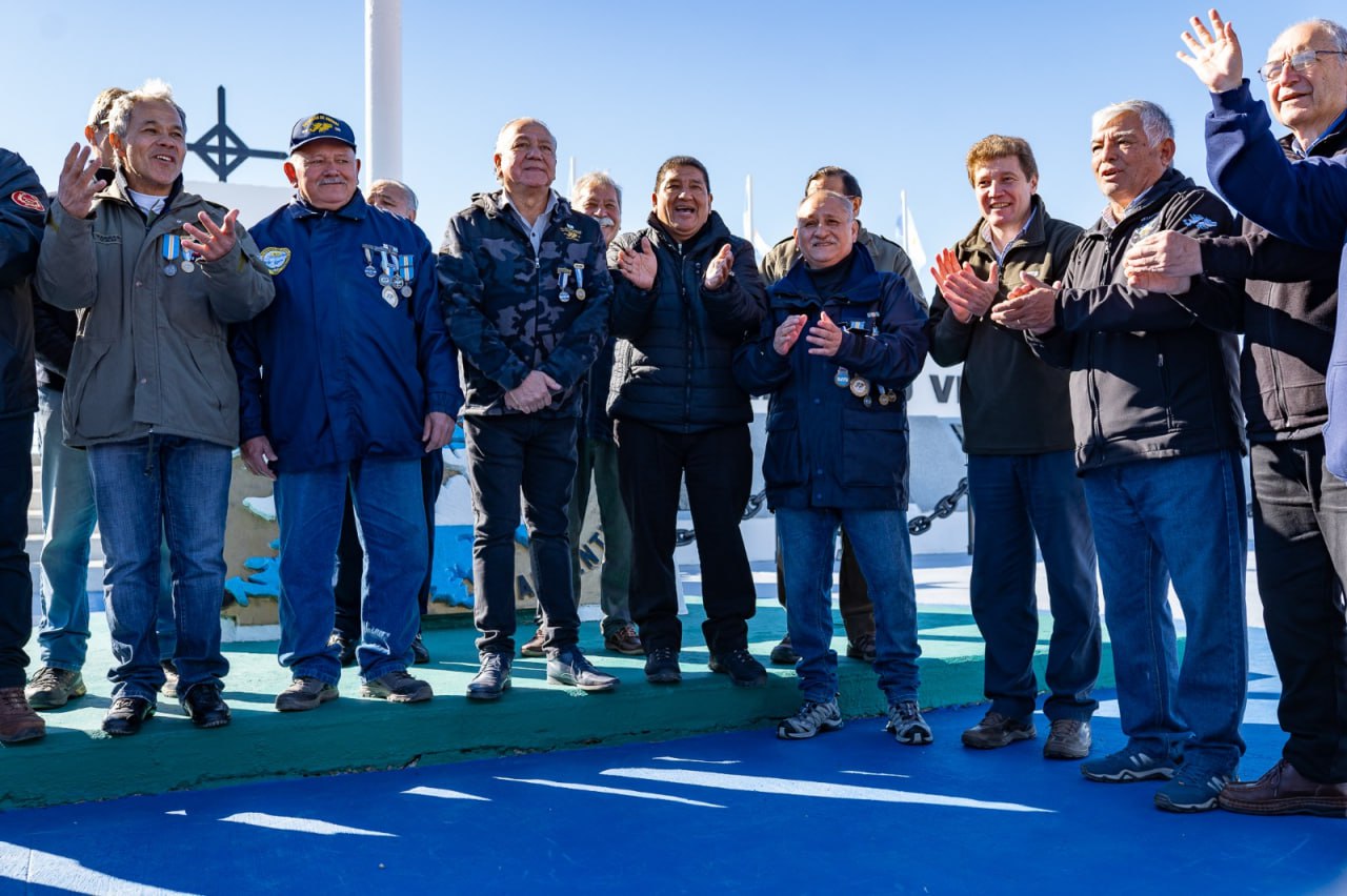 melella inauguración carpa malvinas 24