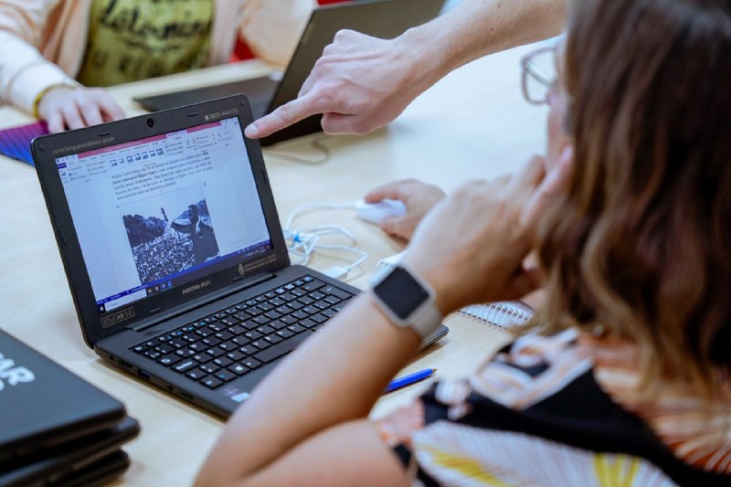 capacitación polos creativos