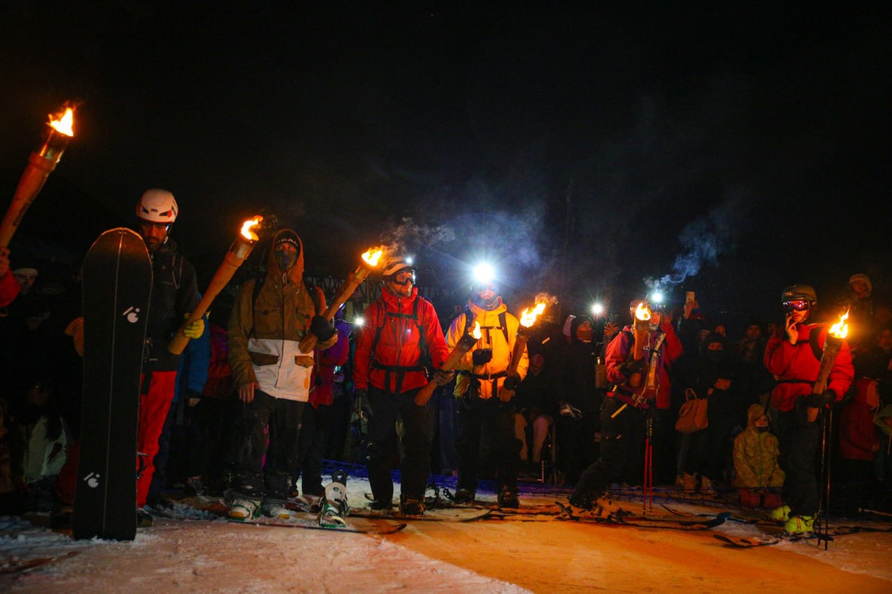 bajada de antorcha glaciar martial