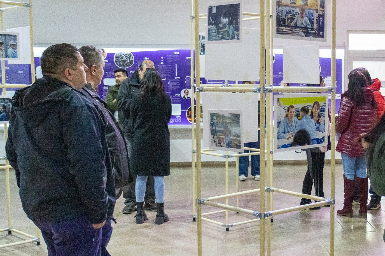 muestra mujeres metalúrgicas