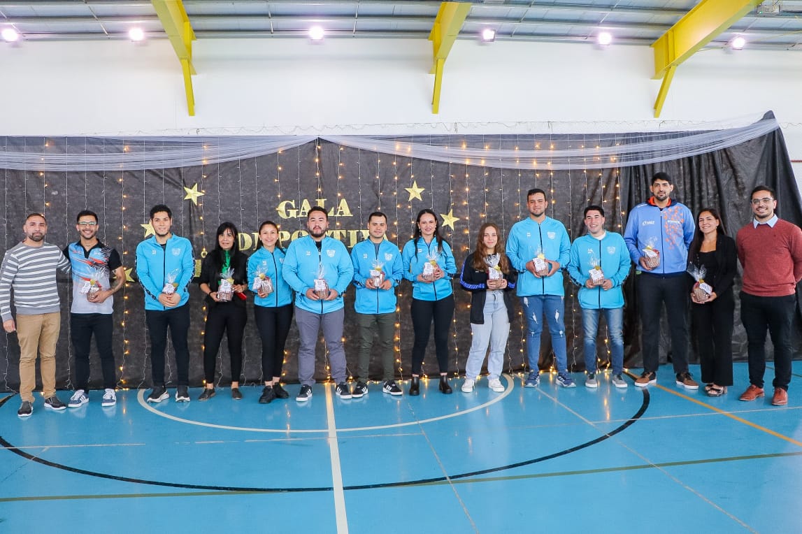 aniversario casa del deporte tolhuin 24