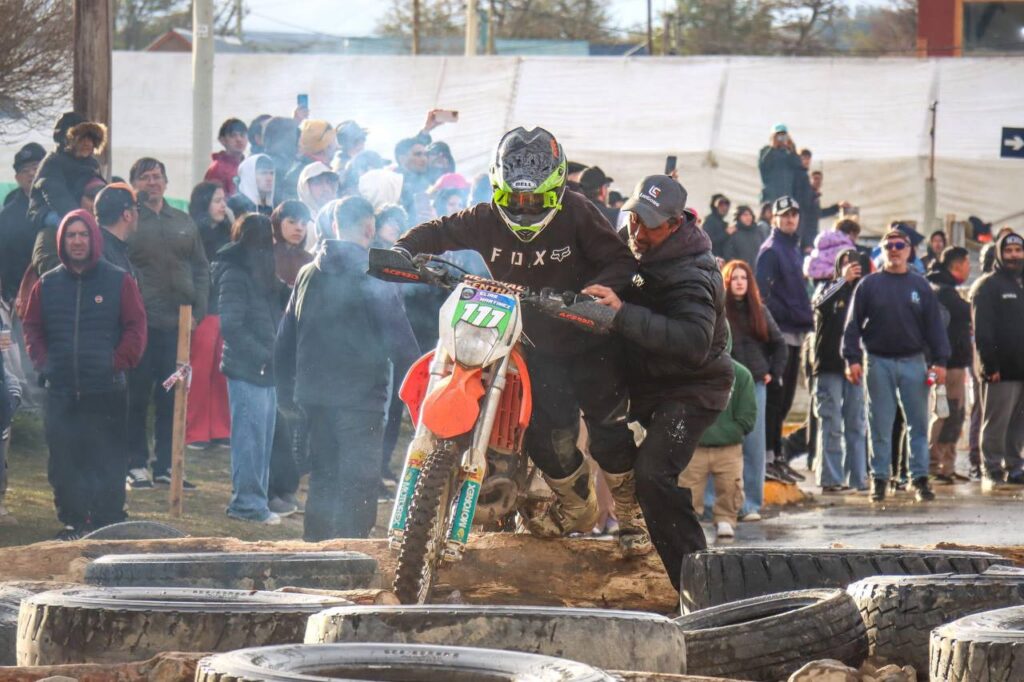 photo 2025 10 12 18 20 00