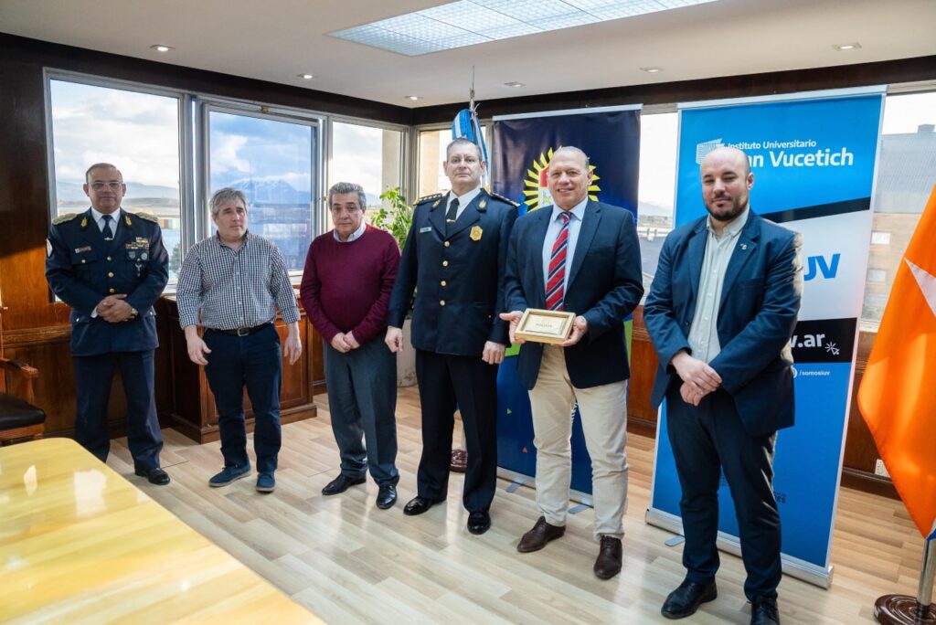 photo 2025 10 18 10 00 34