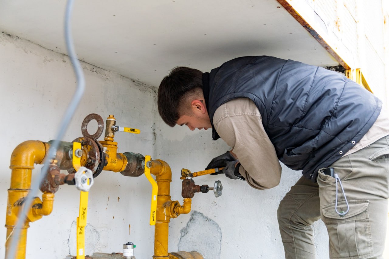 Este miércoles culminan los trabajos de readecuación de la instalación de gas en la Escuela 8