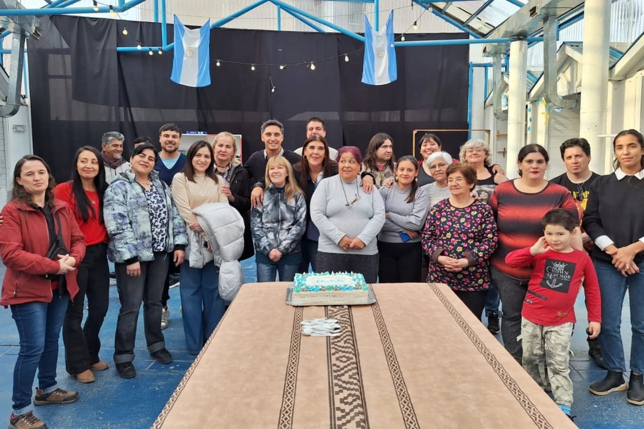 El Municipio agasajó a artesanos y manualistas de la ciudad