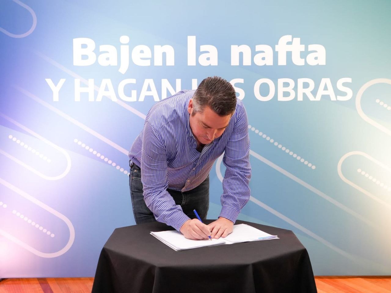 Martín Perez participó del reclamo federal de intendentes ante nación: «Bajen las naftas, activen las obras»