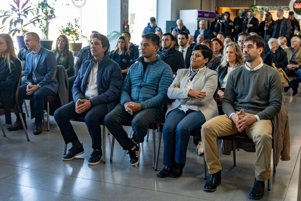 Gobierno acompañó la inauguración de las obras de remodelación del Aeropuerto de Río Grande