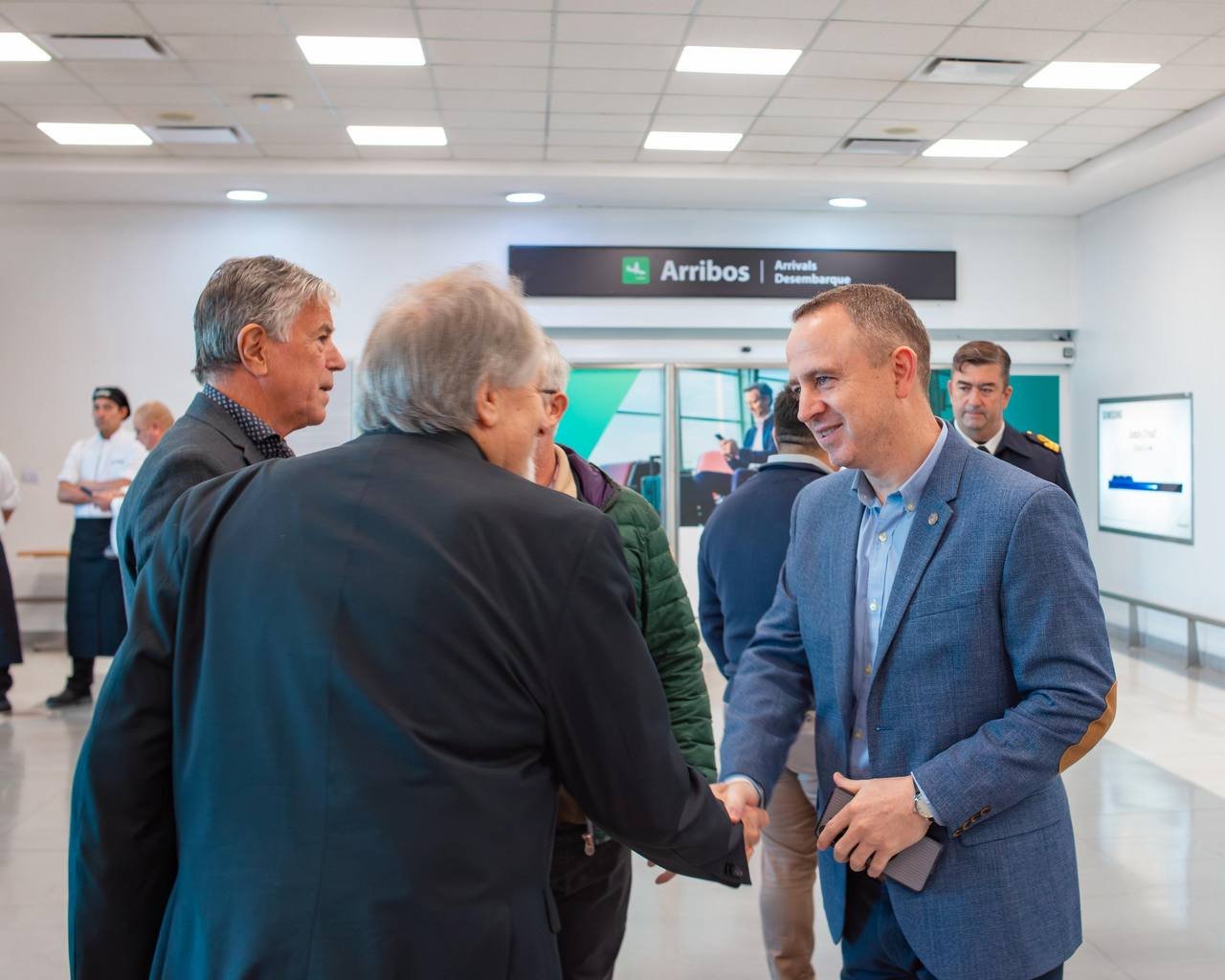 El Municipio acompañó la puesta en valor del Aeropuerto Internacional «Gob. Ramón Trejo Noel»