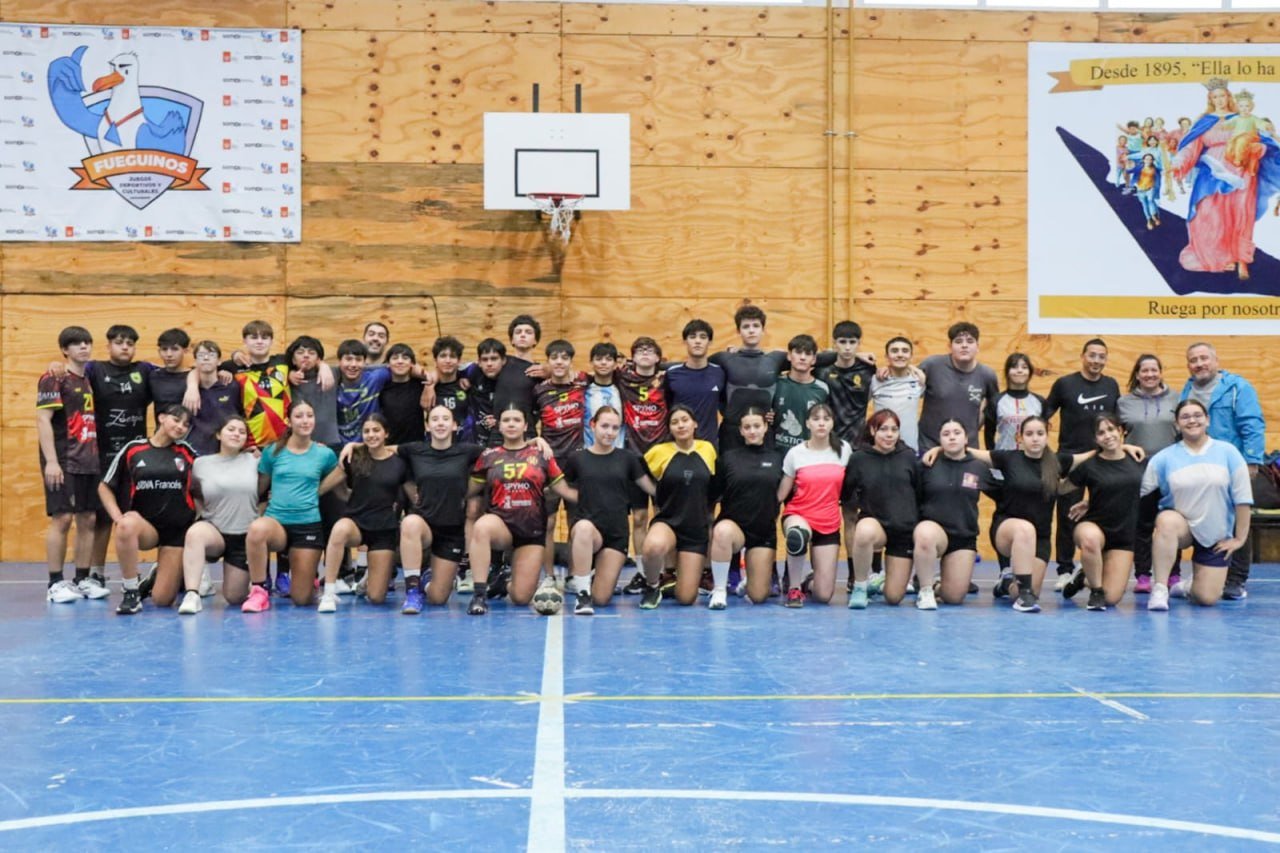 Tierra del Fuego avanza en su preparación para los Juegos EPADE con entrenamientos en handball y fútbol