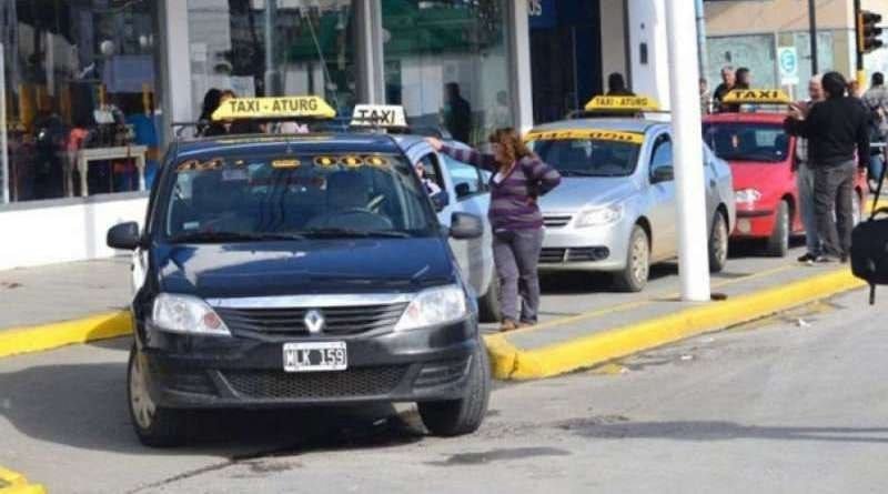 El Intendente saludó en su día a taxistas de la ciudad