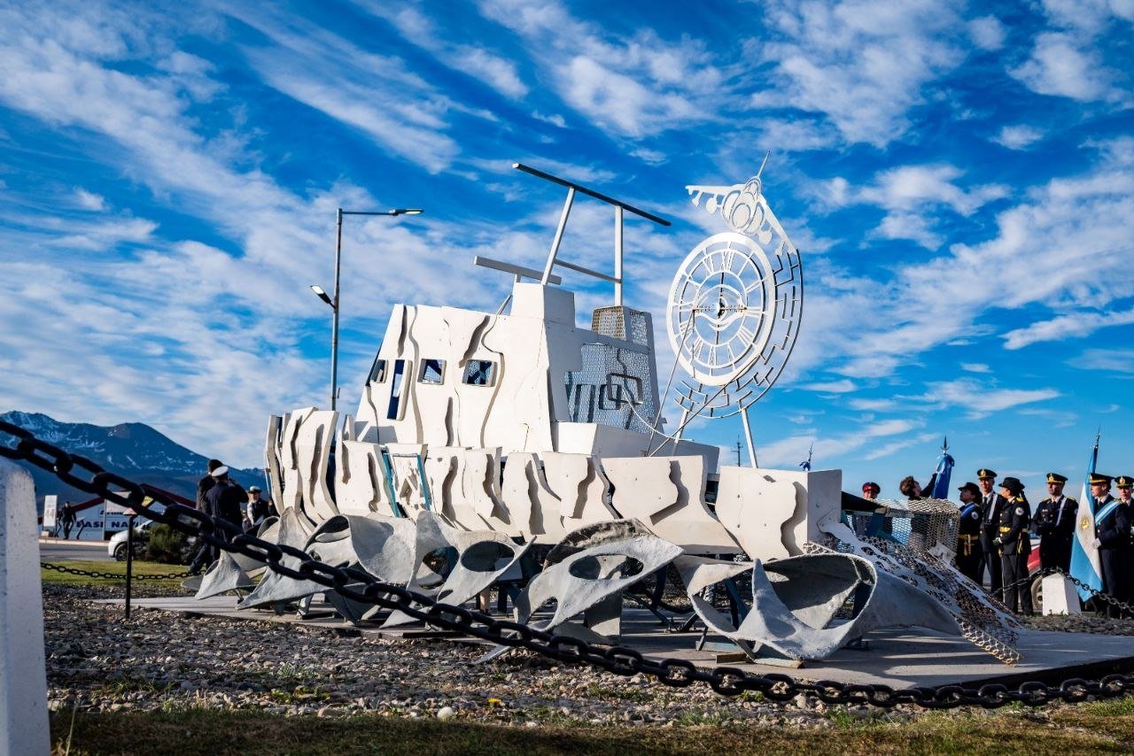 El Municipio acompañó el acto por el 44° aniversario de la actuación en Malvinas de la Prefectura Naval Argentina