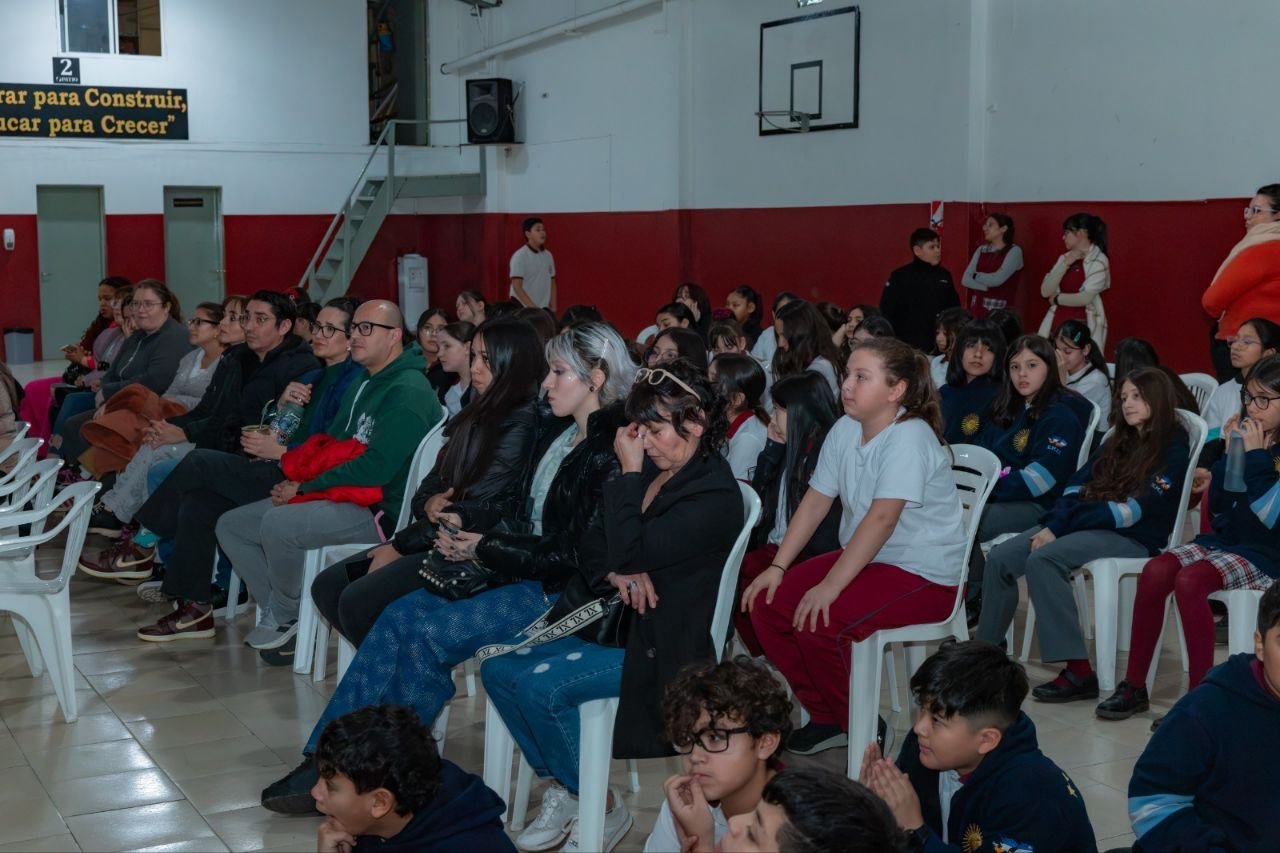 Río Grande fortalece la educación digital con una jornada de cibercuidados