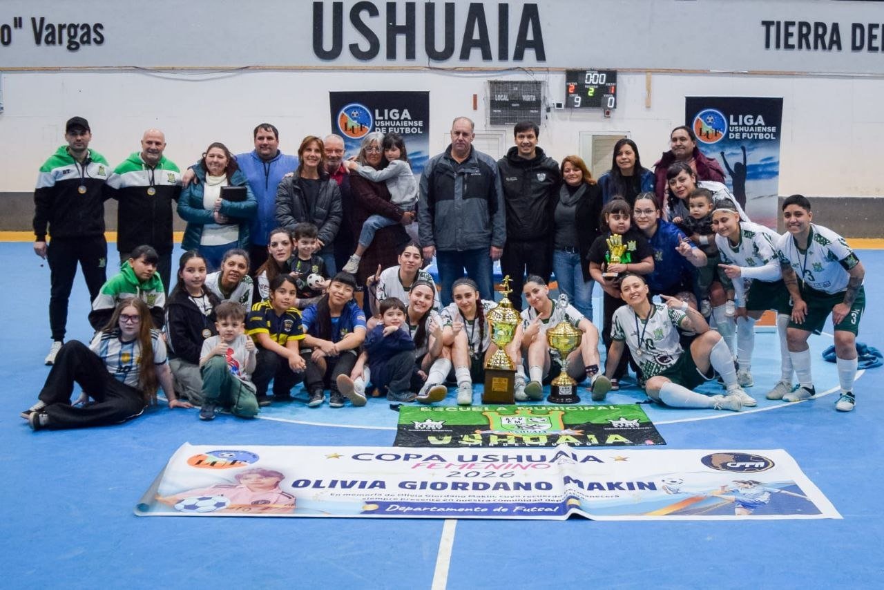 Escuela municipal se quedó con la copa Ushuaia «Olivia Giordano Makin»