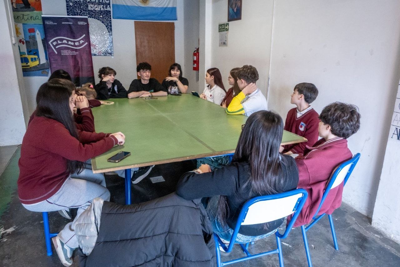 El Municipio acompaña la organización del Centro de Estudiantes del Colegio Julio Verne