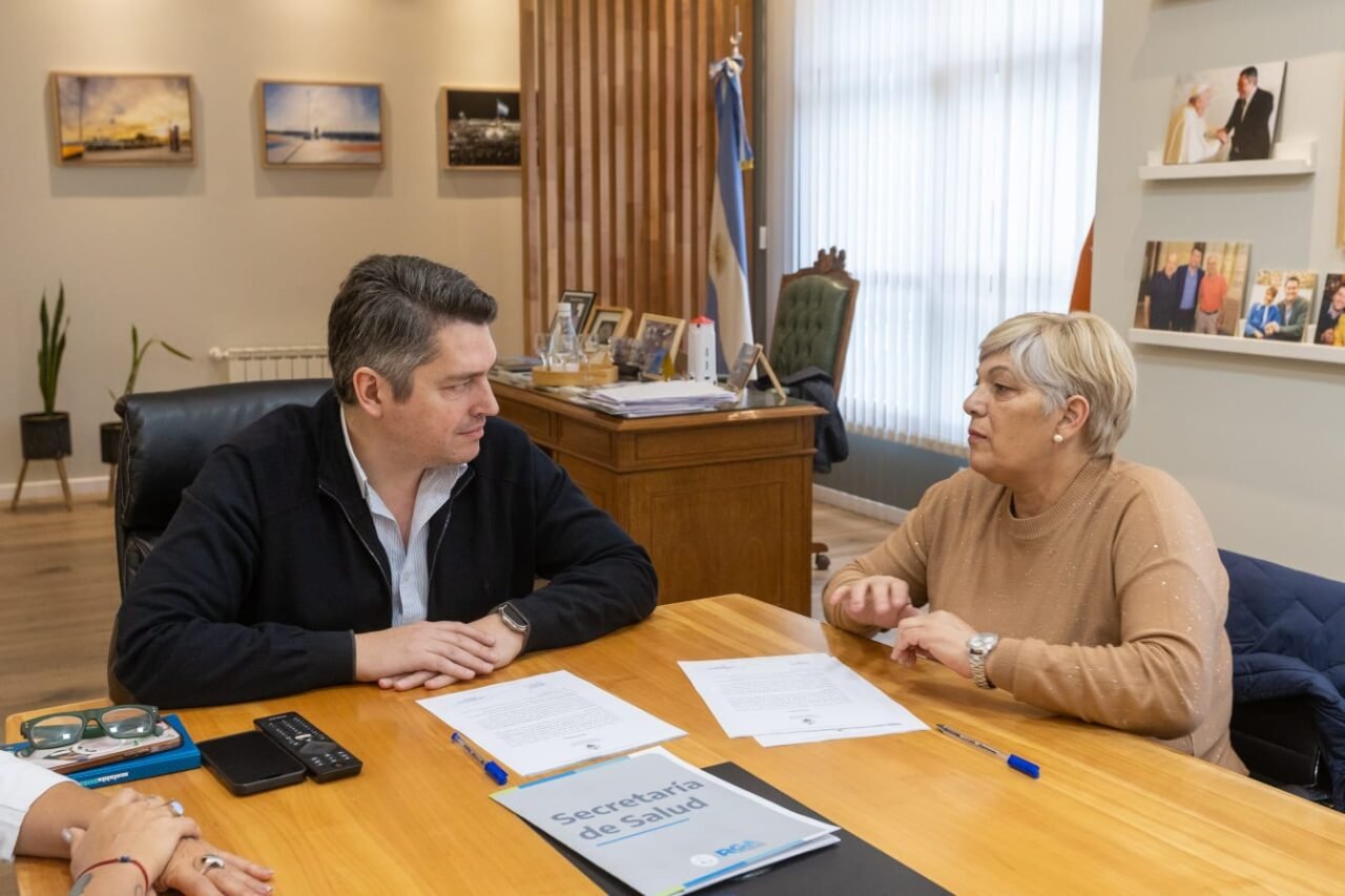 El intendente Martín Perez y ATSA acordaron un bono excepcional para las y los trabajadores de la salud municipal