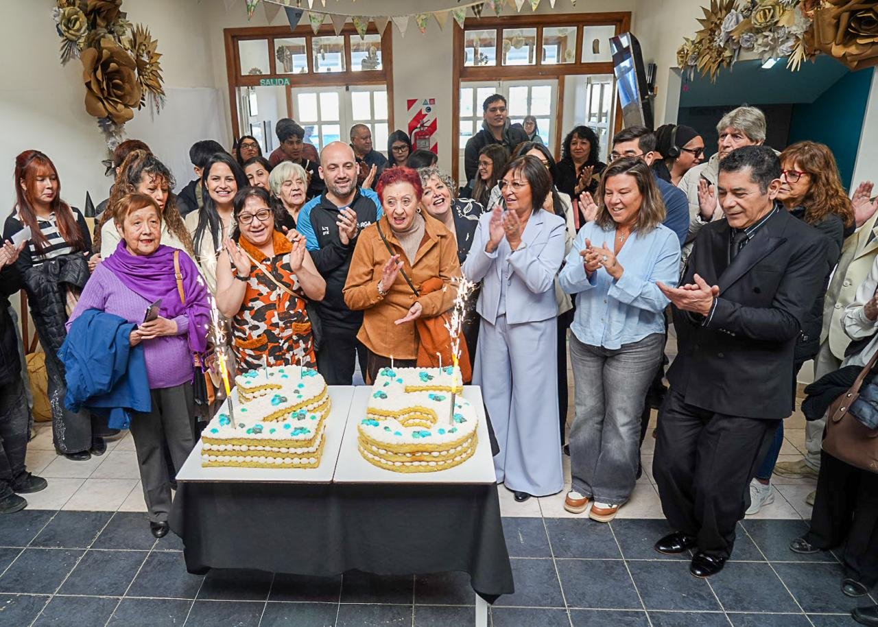 El Centro Cultural Alem celebró sus 25 años de trayectoria junto a las y los riograndenses