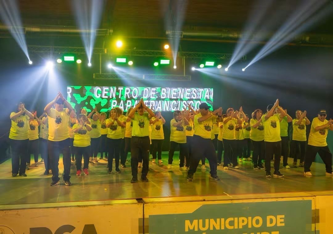 El Arte del Movimiento hizo vibrar a Río Grande con más de 2.600 bailarines en escena