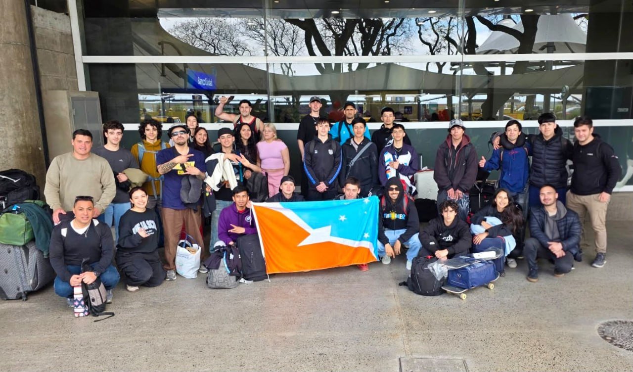 33 deportistas fueguinos ya están en Buenos Aires para competir en los JAUR